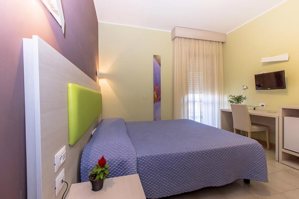 Hotel Residence Ulivi E Palme Cagliari Exterior photo